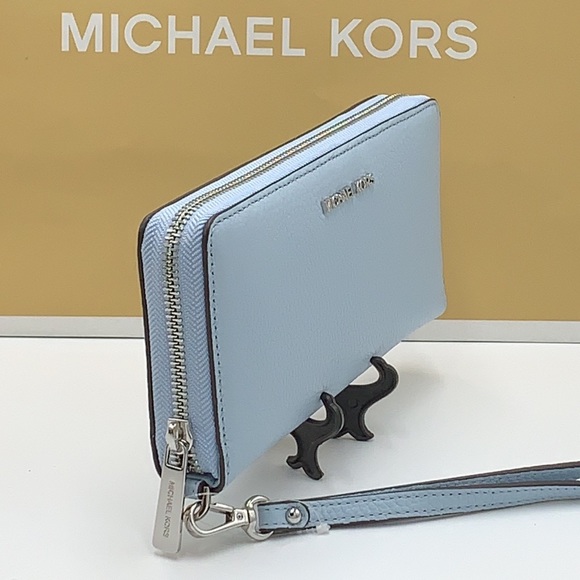 Michael Kors Jet Set Travel Large Travel CONTINENTAL Wallet-Wristlet-Phone Holdr - Picture 7 of 16